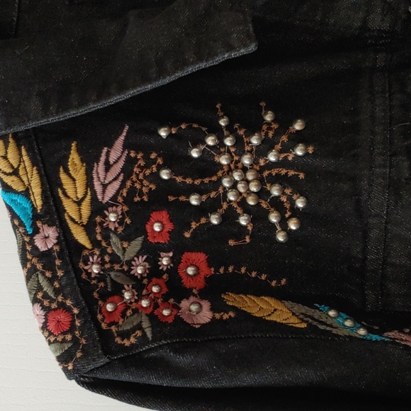 Heavy Denim western embellished jacket Size unknown. Text me for measurements. - Picture 2 of 3